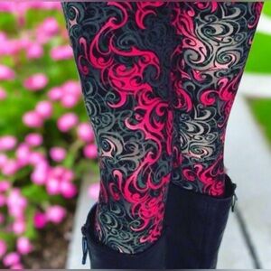 💗OS NEW Womens Pink Paisley Valentines Day Leggings, Soft Yoga Pants